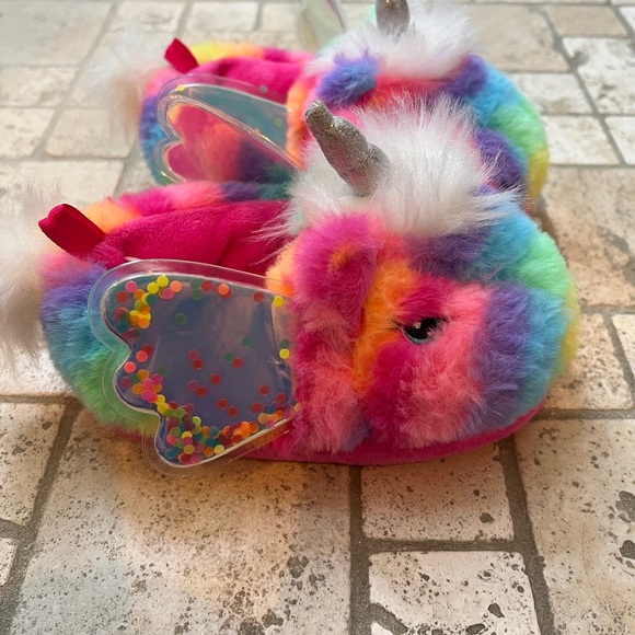 NWOT Wonder Nation Toddler Size 5-6 Rainbow Unicorn Slippers - Picture 3 of 5